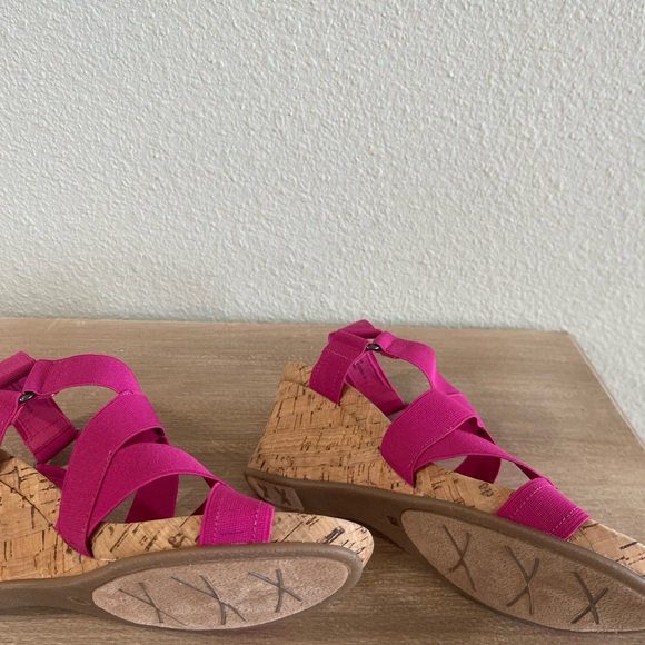 IMPO Ladies Sandles - Picture 3 of 4